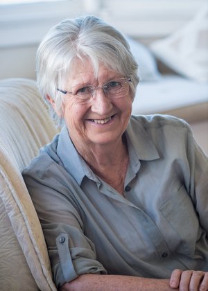 Fiona Kidman, photo by Robert Cross.jpg